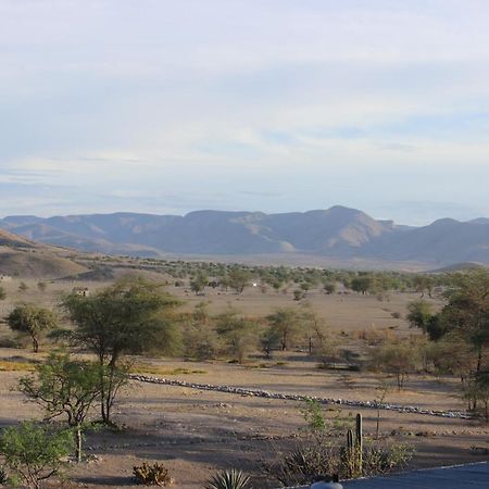 Fort Sesfontein Lodge & Safaris Esterno foto