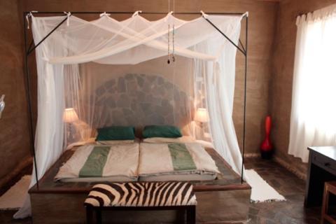 Fort Sesfontein Lodge & Safaris Esterno foto